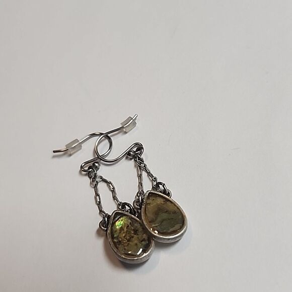 Elegant Silver and Green Teardrop Earrings - Picture 4 of 4